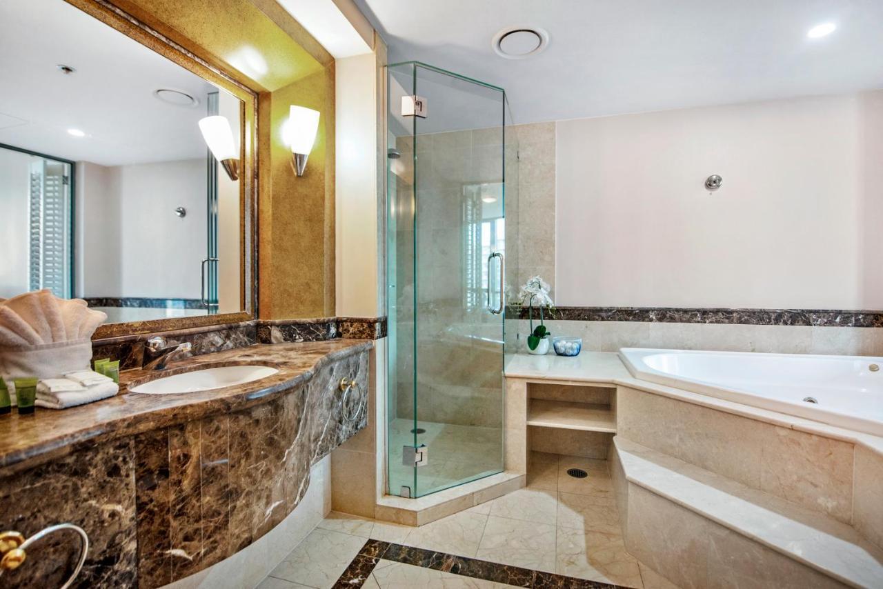 Legends 1 Bedroom Spa Suite - We Accommodate Gold Coast Kültér fotó